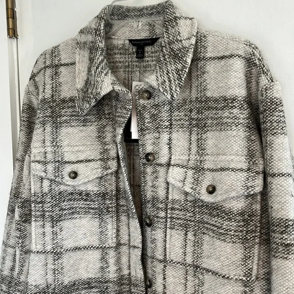 Banana Republic Petite Plaid Shacket in Oatmeal - Picture 7 of 12